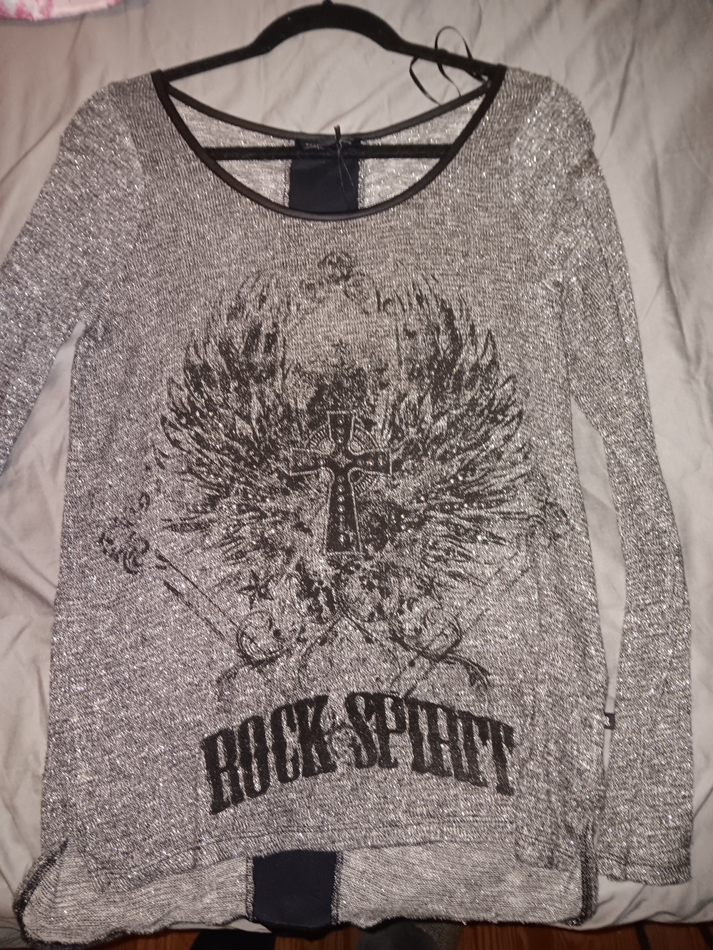 Silver Metallic Graphic Long Sleeve Top with 'Rock Spirit' Print